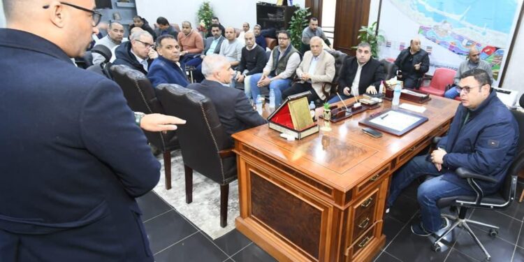 وزير الإسكان  يتابع موقف تنفيذ المشروعات التنموية فى “سملا وعلم الروم” ومدينة رأس الحكمة الجديدة