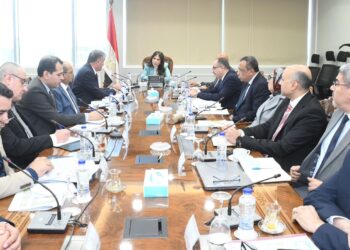 وزيرة الإسكان تتابع موقف تنفيذ المشروعات ضمن مبادرة “حياة كريمة “بعددٍ من المحافظات.. وتشدد على تكثيف العمالة بالمواقع