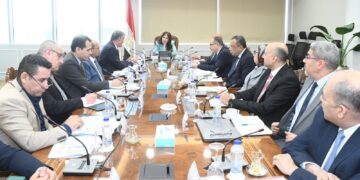 وزيرة الإسكان تتابع موقف تنفيذ المشروعات ضمن مبادرة “حياة كريمة “بعددٍ من المحافظات.. وتشدد على تكثيف العمالة بالمواقع