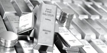 «مركز الملاذ الآمن»: استقرار الفضة محليًا وسط صعود عالمي وحذر المستثمرين قبيل بيانات الاقتصاد الأمريكي