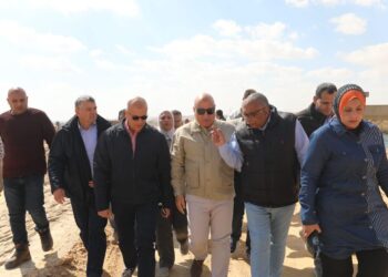 نائب وزيرة الإسكان يتفقد مشروعات الصرف الصحي ضمن مبادرة ” حياة كريمة” بمحافظة المنيا