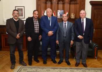 القابضة للمياه تستقبل محافظ مطروح لبحث آليات تحسين خدمات مياه الشرب والاستعداد لموسم الصيف