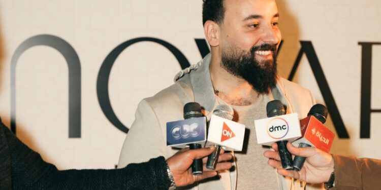 محمد منير يغني ” في حتة لوحدى .. والنيل دا حكايتي ”  ضمن حملة تشويقية ” لنوفارا هولدينج “