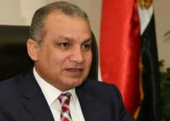 وزيرة الإسكان تُصدر قرارًا بتكليف المهندس خالد صديق مشرفًا على مكتب الوزير