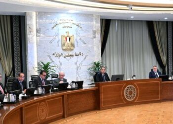 مدبولي يعلن زيادة الحد الأدنى للأجور 1000 جنيه.. وهذا موعد تطبيقه