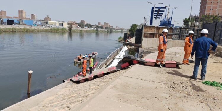 القابضة للمياه: جودة مياه الشرب لم تتأثر بتسرب سولار في ترعة الإسماعيلية