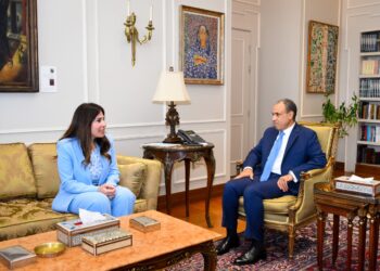 وزير الخارجية يستقبل وزيرة الإسكان لبحث تطوير مبادرة «بيتك في مصر»
