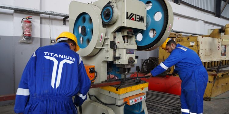 “السلمانية جروب” تعزز الصناعة الوطنية من خلال مصنعها “Titanium” للمعادن والكلادينج