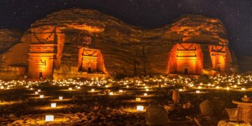 العُلا السعودية في صدارة المدن الأعلى تحسن عالمي في مؤشر IMD