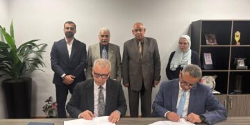 توقيع عقد بين «المجتمعات العمرانية» وتحالف «أوراسكواليا» لتنفيذ مشروع مولدات الغاز بمحطات القاهرة الجديدة