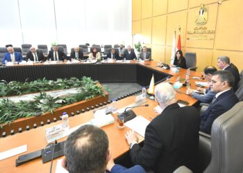 وزيرة الإسكان تبحث تعزيز التعاون مع قطاع التشييد والبناء وشركات المقاولات