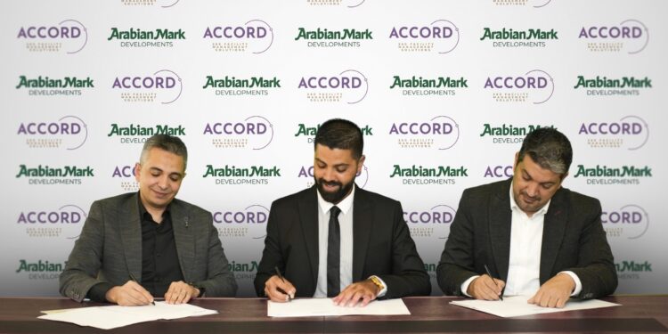 تعاون استراتيجي بين «Arabian Mark Developments» و«أكورد» لإدارة وتشغيل مشروع «REWAQ Residence»