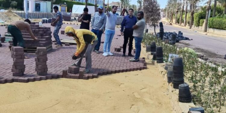 وزيرة الإسكان تتابع أعمال رفع كفاءة الطرق والبنية التحتية بـ 5 مدن جديدة