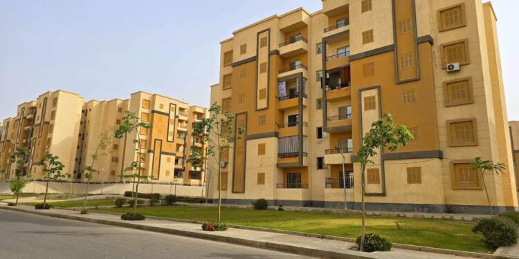 حملات مكثفة للصيانة والنظافة.. وزيرة الإسكان تتابع جهود أجهزة المدن الجديدة خلال إجازة عيد الأضحى