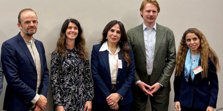 على هامش مشاركتها بمؤتمر «مصر المستقبل» بلندن:  وزيرة الإسكان تبحث مع شركة Futurecity البريطانية فرص التعاون للمشروعات العمرانية بالمدن الجديدة
