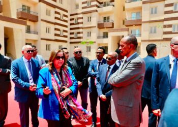 بالصور.. الرئيس الإريتري يزور وحدات المبادرة الرئاسية “سكن لكل المصريين” بمدينة حدائق العاصمة