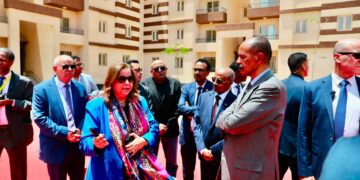 بالصور.. الرئيس الإريتري يزور وحدات المبادرة الرئاسية “سكن لكل المصريين” بمدينة حدائق العاصمة