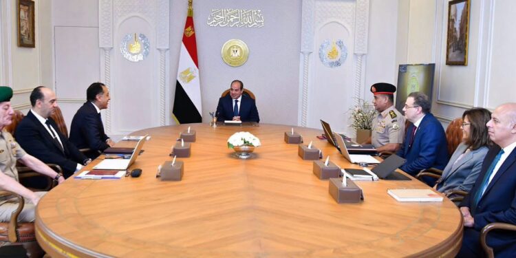 عبد الفتاح السيسي يتابع الموقف التنفيذي لملف حوكمة التعيينات الجديدة بالدولة