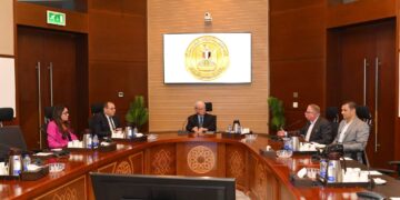 نائب رئيس مجلس الوزراء يتابع مستجدات تنفيذ مشروع تطوير صناعة الغزل والنسيج