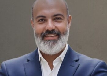 عمرو عاطف: العبور الجديدة تمتلك مقومات التحول إلى أقوى المناطق الاستثمارية خلال السنوات المقبلة
