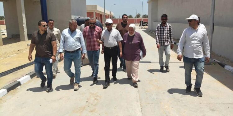 وزيرة الإسكان تتابع سير العمل بمشروعات مياه الشرب والصرف الصحي بعدد من المحافظات