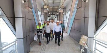 وزير النقل يتابع جاهزية المرحلة الثانية من مشروع الأتوبيس الترددي.. ومحطات جديدة تدخل الخدمة