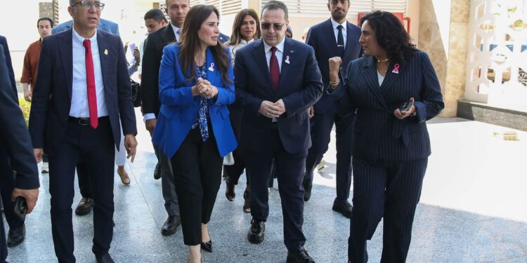 وزيرة الإسكان تزور “بهية” في الشيخ زايد.. وتؤكد مواصلة الدعم للمستشفى