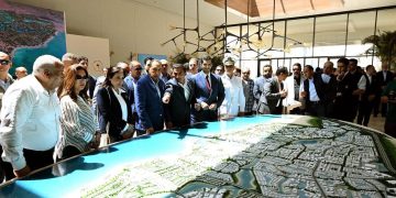 باستثمارات 29.7 مليار دولار.. رئيس الوزراء يشهد إطلاق شركة الديار القطرية المرحلة الأولى من “علم الروم” بشراكة مصرية في مطروح