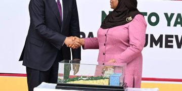 رئيس الوزراء يشارك في فعاليات افتتاح مشروع سد ومحطة “جوليوس نيريري” الكهرومائية الذي نفذه التحالف المصري