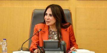 وزيرة الإسكان تعقد اجتماعًا لمتابعة مستجدات تنفيذ مشروع «حدائق تلال الفسطاط»