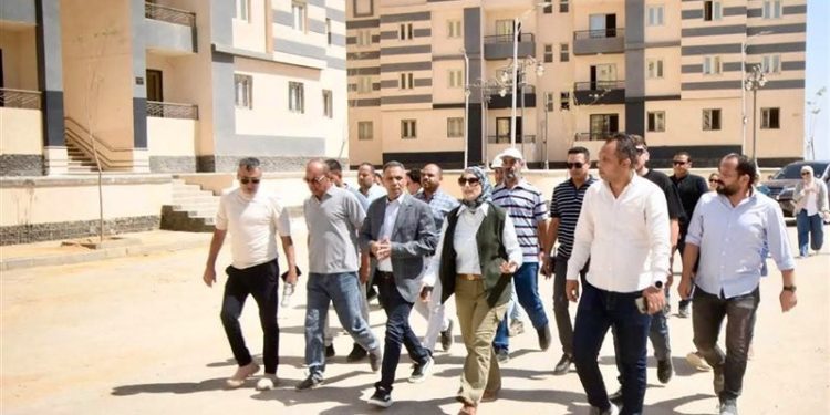 أبرزها مشروع الإسكان الحر.. وزيرة الإسكان تتابع تنفيذ المشروعات السكنية والخدمية في السويس الجديدة