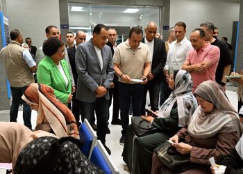 رئيس الوزراء يتفقد مركز طب الأسرة بقرية الجزيرة الخضراء في مطوبس ضمن جولته في مشروعات “حياة كريمة” بكفر الشيخ