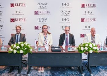 شركة «Kleek developments» توقع اتفاقية إدارة فندق كراون بلازا القاهرة الجديدة مع «IHG» العالمية