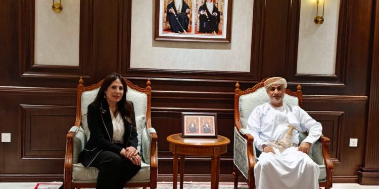 خلال زيارتها لسلطنة عُمان.. وزيرة الإسكان تلتقي رئيس بلدية مسقط لبحث تبادل الخبرات في مجالات التخطيط والتطوير العمراني