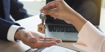 قبل توقيع عقد إيجار شقة جديدة.. 10 شروط تحمي حقوقك وتجنبك المشكلات تعرف عليها