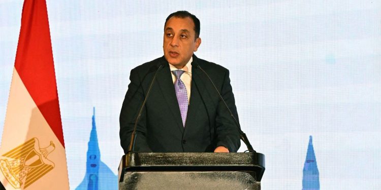 بالإنابة عن الرئيس.. مصطفى مدبولي يشارك في فعاليات افتتاح الدورة التاسعة لأسبوع القاهرة للمياه 2026