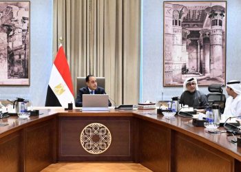 رئيس الوزراء يتابع مستجدات تنفيذ مشروعات مدينة “رأس الحكمة” مع “مدن القابضة” الإماراتية