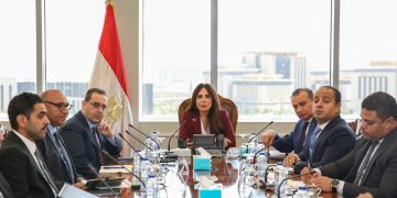 وزيرة الإسكان تتابع تنفيذ مشروعات الشراكة مع القطاع الخاص وتعظيم الاستفادة من الأراضي