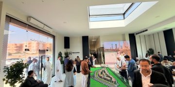 إقبال كبير على تسكين الوحدات التجارية بمشروع Town Ten لشركة مزايا في العبور
